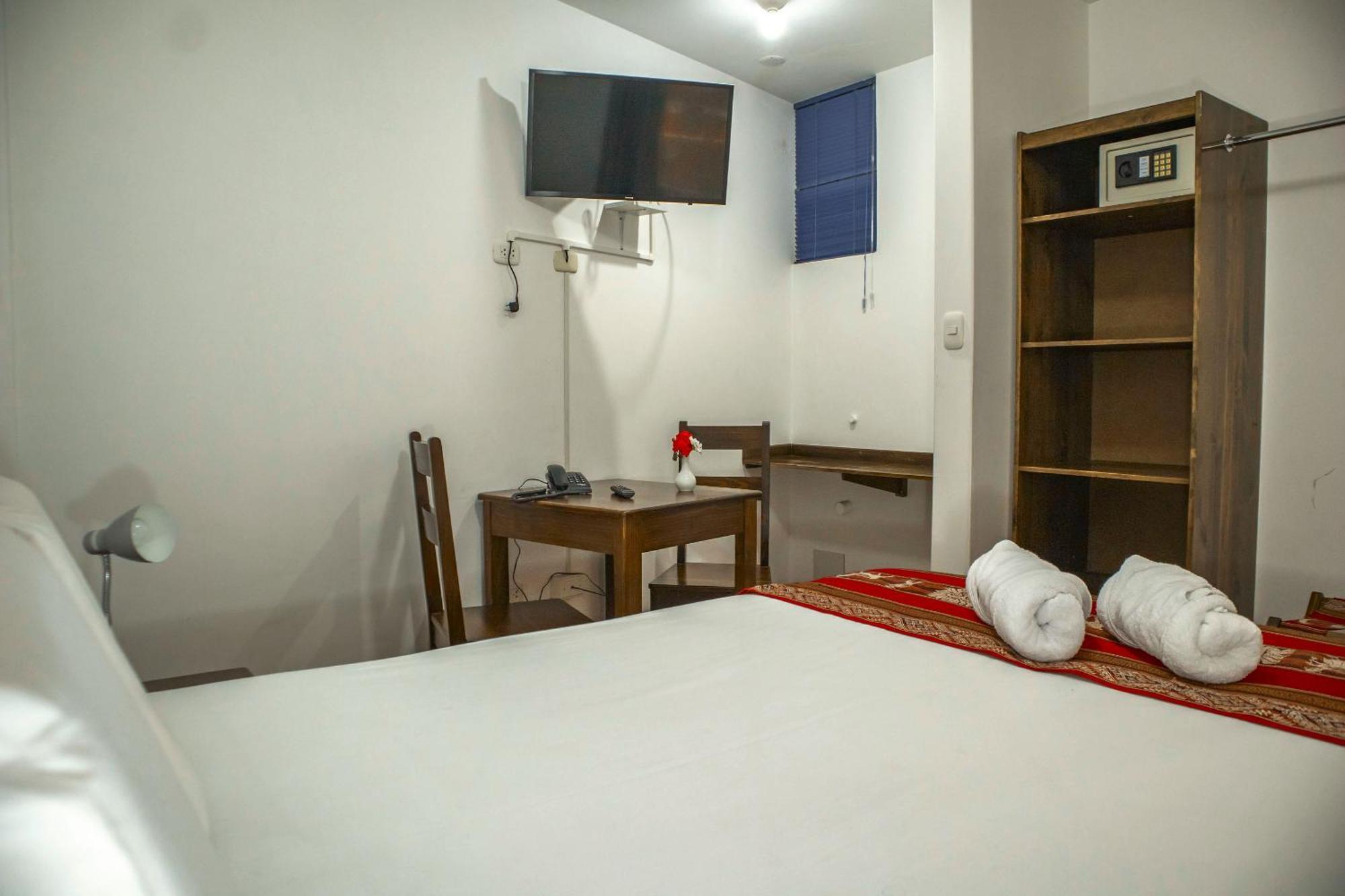 Hotel Del Prado Hometown クスコ エクステリア 写真